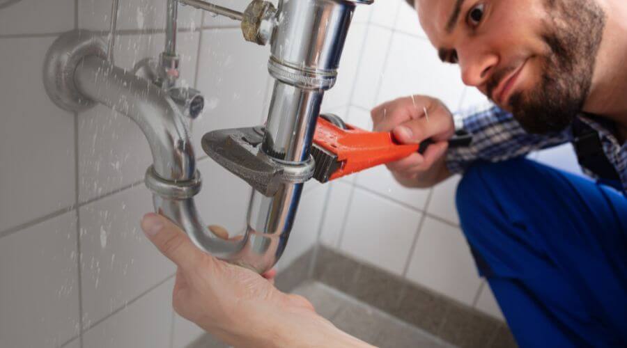 Professional same day plumber services in Ovalo, TX